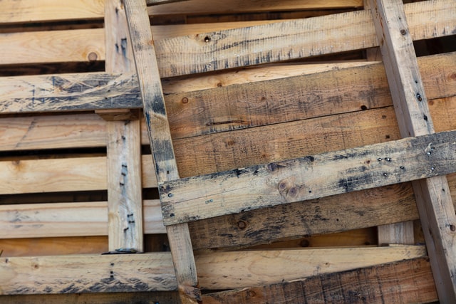 How to Sell Wood Pallet for Money