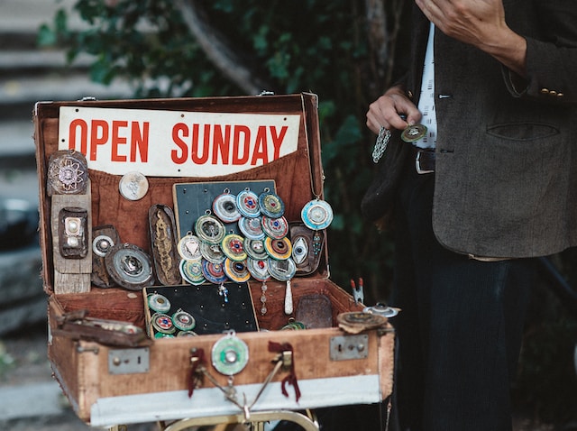 How to Sell and Buy used items online or offline in Dallas Texas